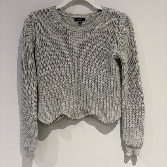 Dynamite Sweaters - Dynamite Scallop Hem Sweater - Size XS